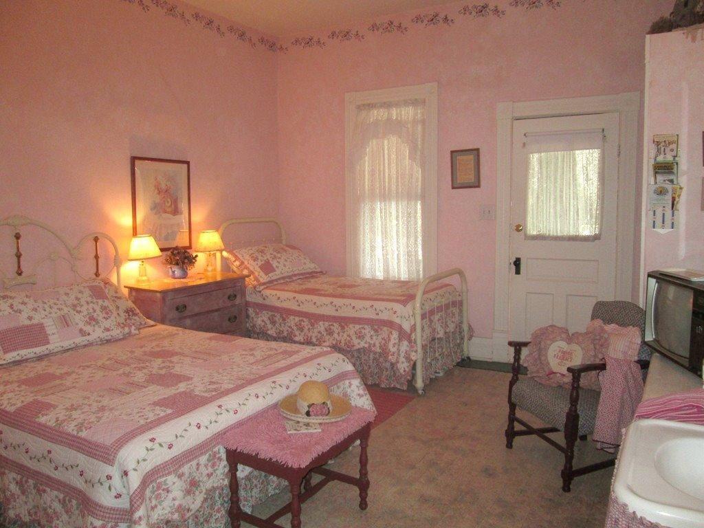 11 Singleton House B&B Eureka Springs Room photo